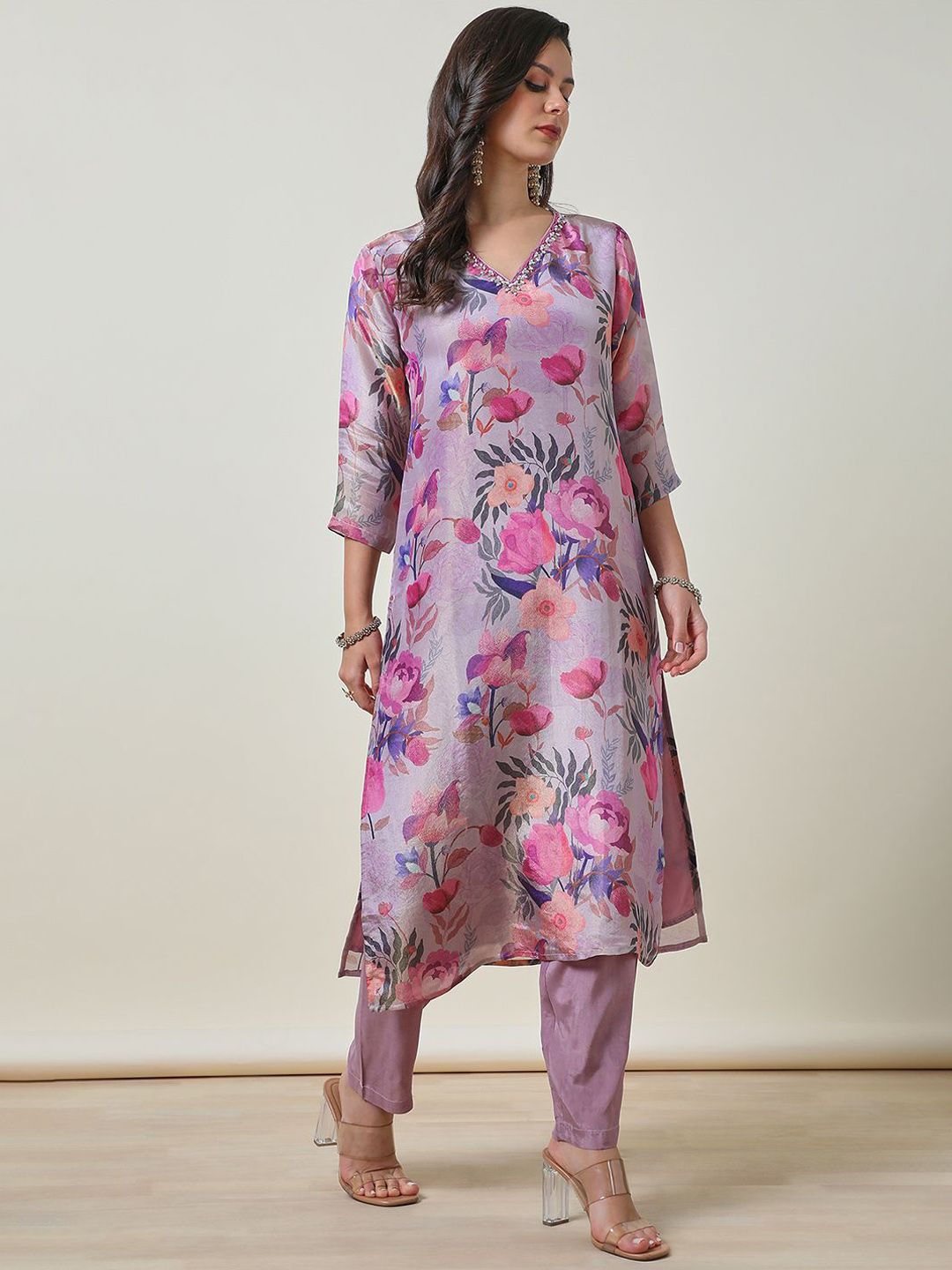 Dhiyona SO Women's Floral Printed Regular Beads and Stones Tissue Straight Kurta With Trouser