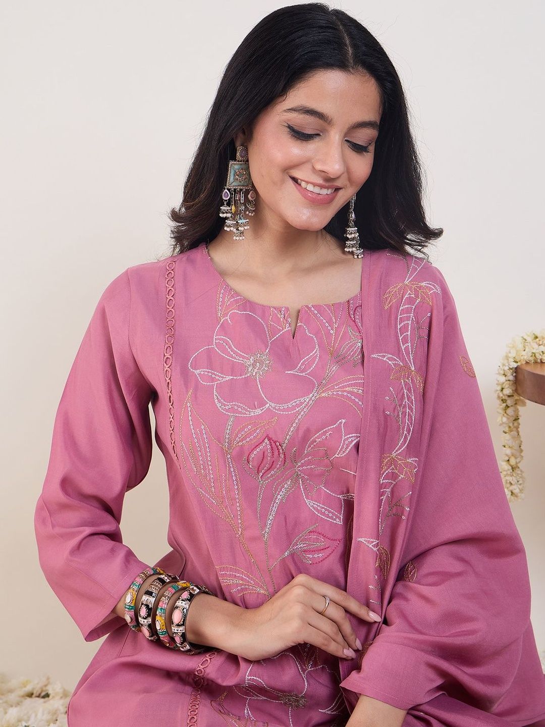 Floral Embroidered Thread Work Straight Kurta with Trousers & Dupatta