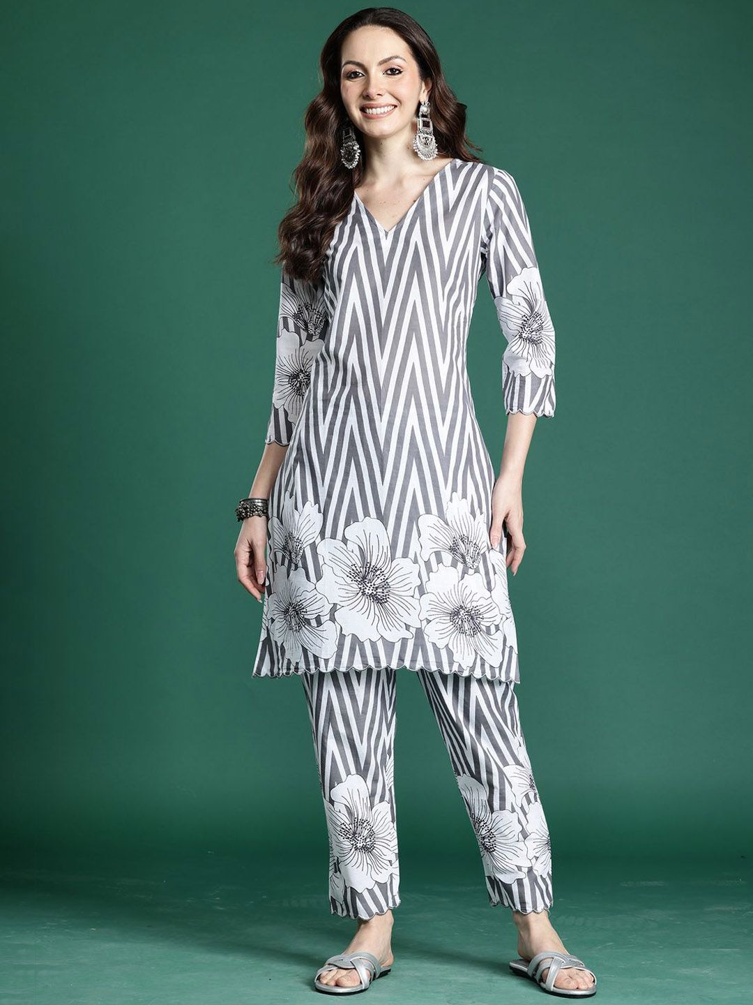 Dhiyona IE Printed Top With Trousers Co-Ords