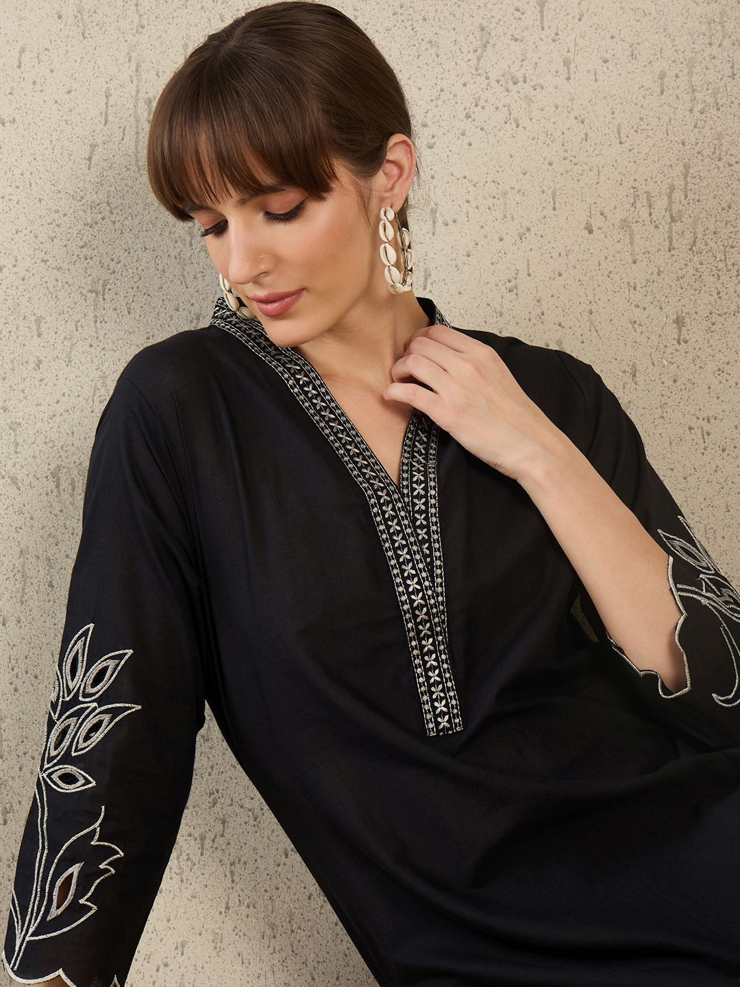 Dhiyona IE Women Embroidered V-Neck Cotton Top and Trousers Co-Ords