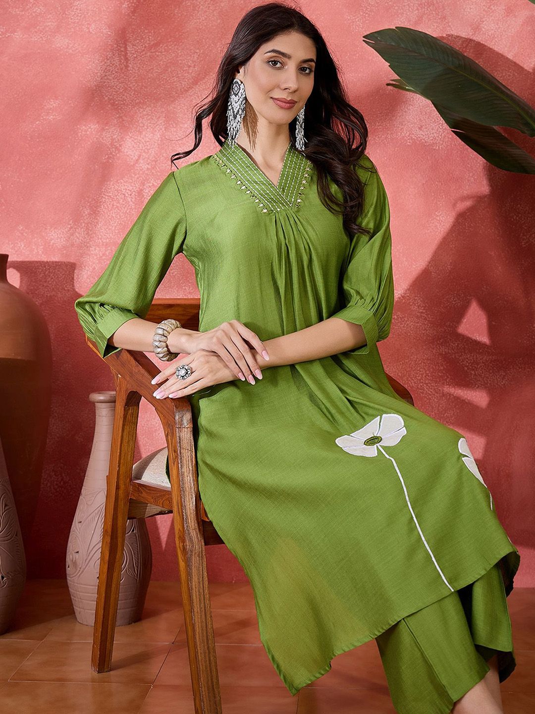 Dhiyona SN Women's Floral Embroidered V-Neck Mirror Work A-Line Kurta With Palazzo