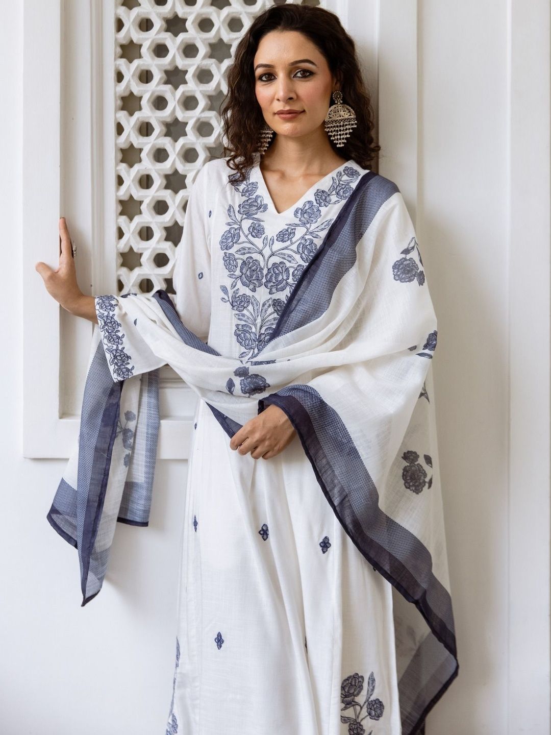 Women Floral Printed Cotton Kurta with Trousers & Dupatta