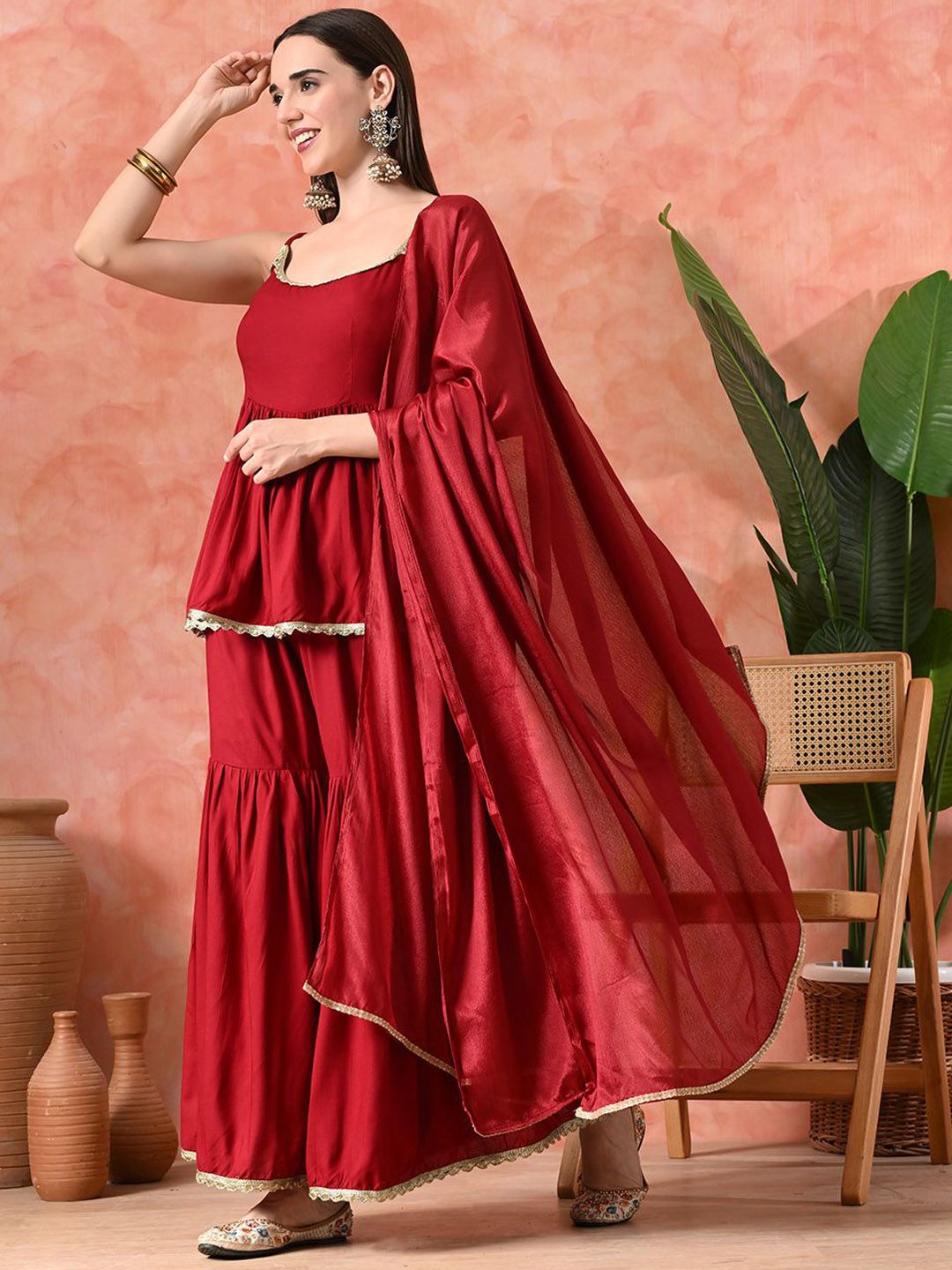 Dhiyona SN Women's Round Neck A-Line Kurti With Sharara & Dupatta