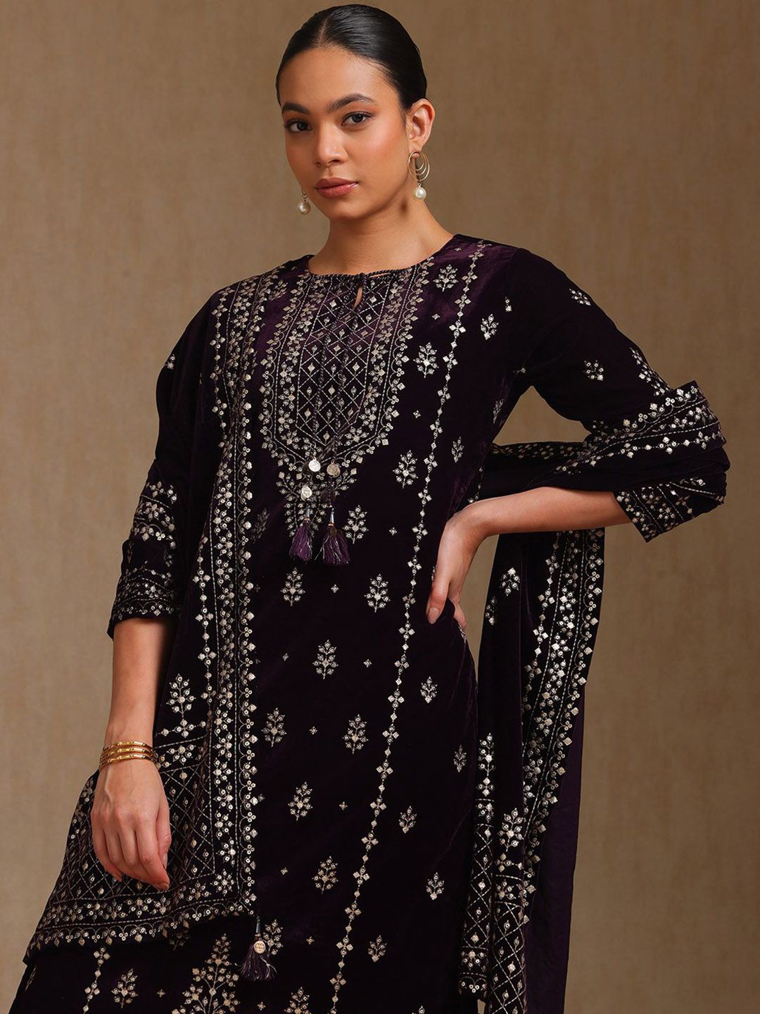 Dhiyona SO Women's Ethnic Motifs Printed Round Neck Straight Velvet Kurta With Trousers & Dupatta