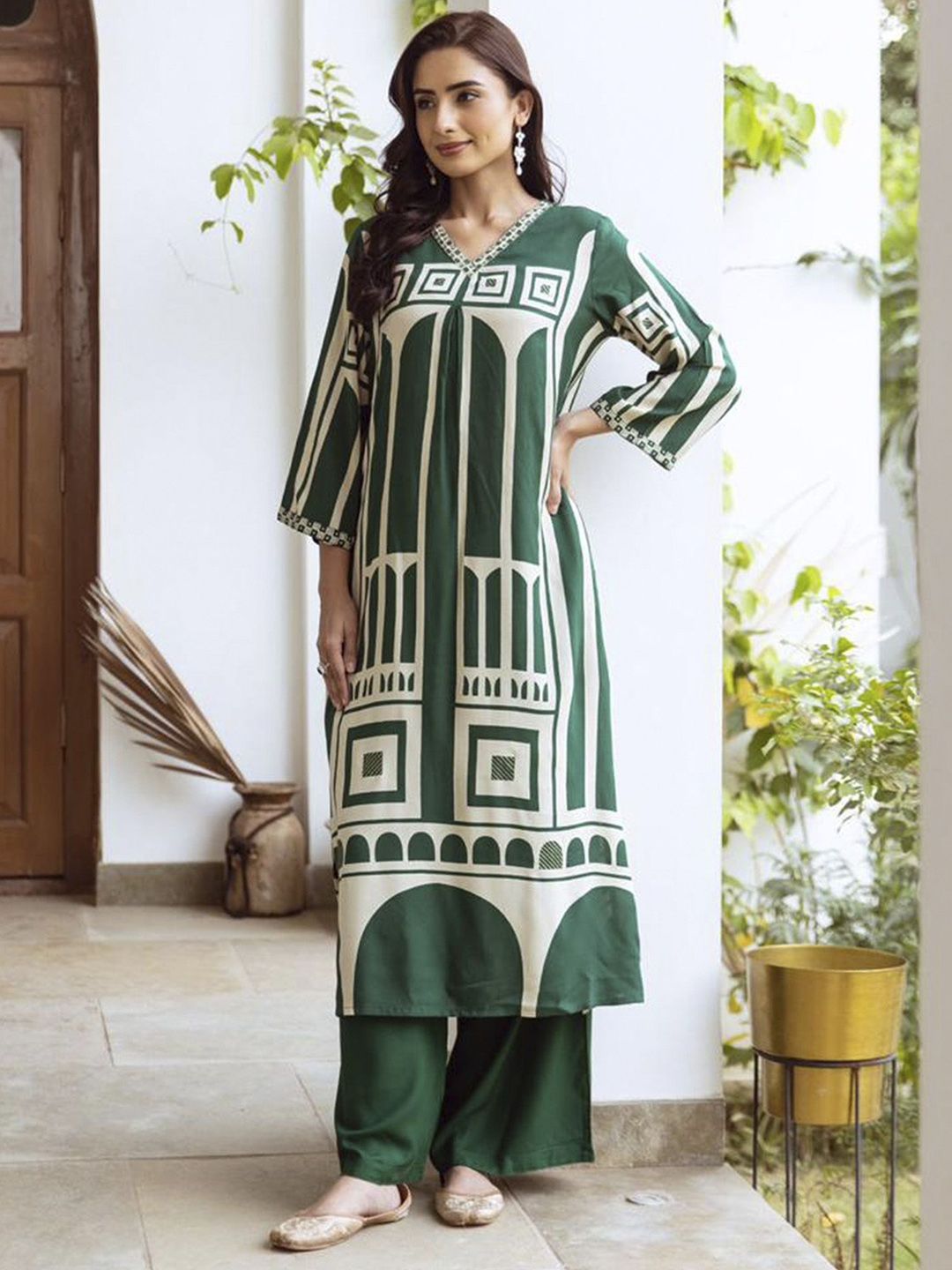 Dhiyona IE Women Printed Regula Geometric A-Line Kurta with Palazzos