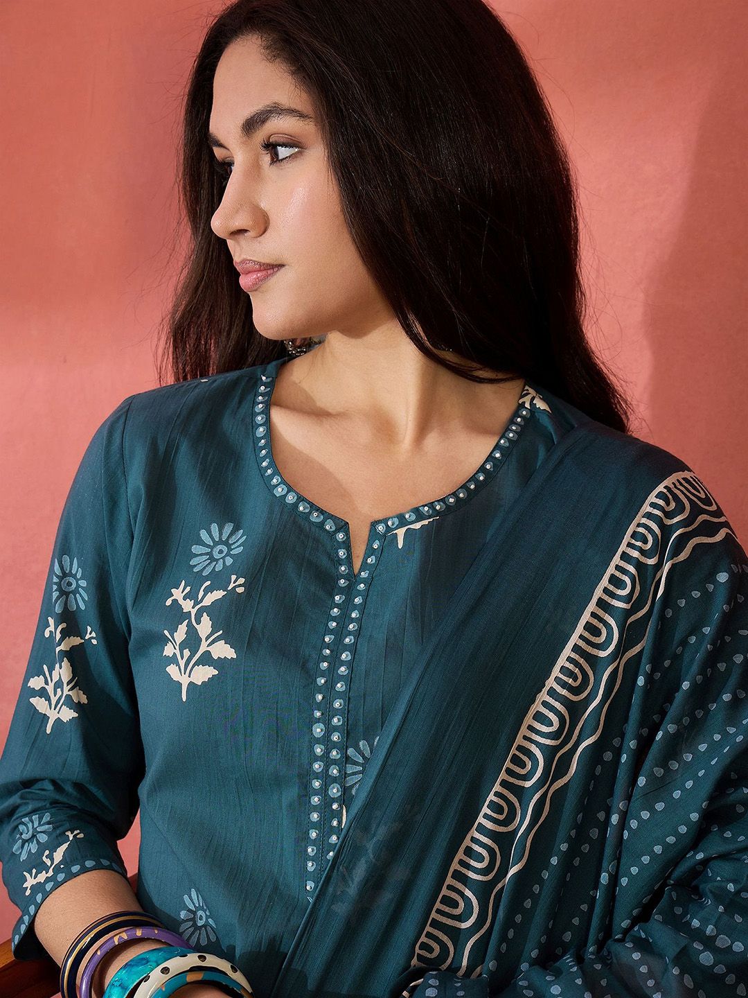 Dhiyona SN Women's Floral Printed Straight Kurta & Trousers With Dupatta