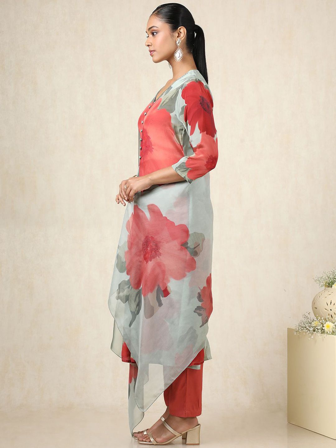 Dhiyona SO Women's Floral Botanical Printed Pleated V-Neck A-Line Kurta With Trousers And Dupatta