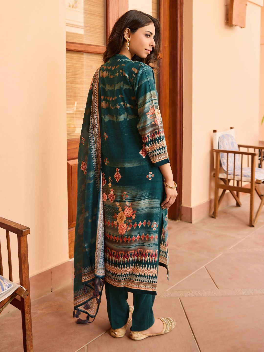 Dhiyona WP Ethnic Motifs Printed Regular Mirror Work Kurta With Trousers & Dupatta