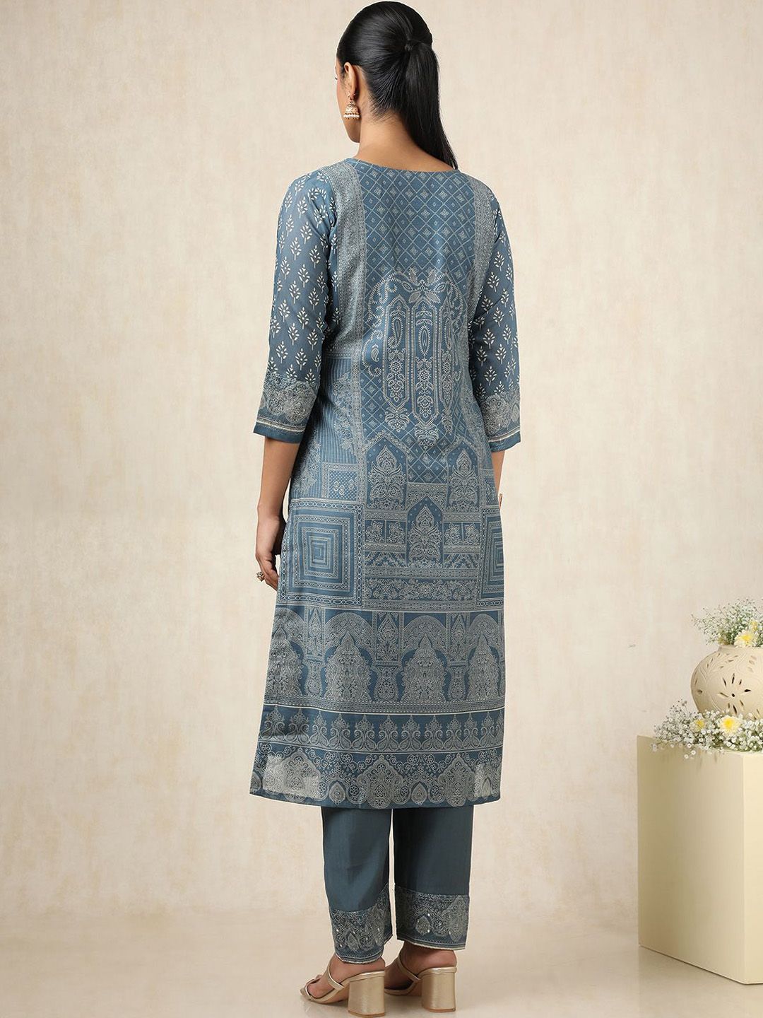 Dhiyona SO Women's Floral Printed Beads and Stones Chanderi Silk Kurta With Trousers