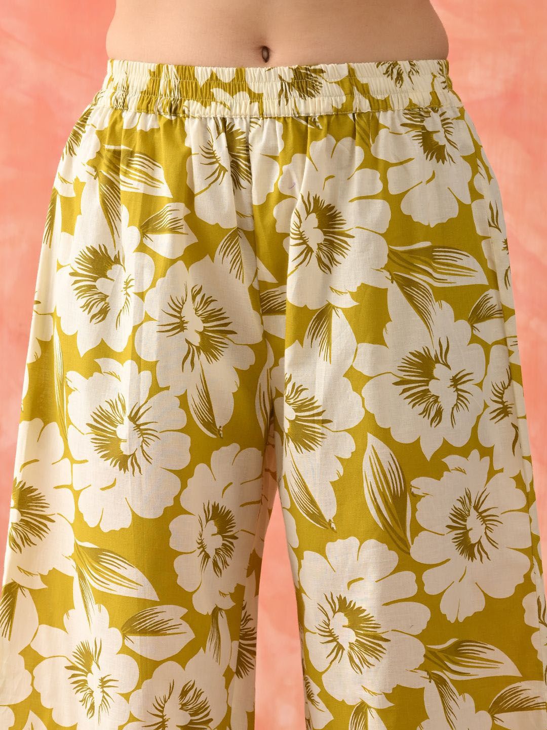 Dhiyona SN Women's Floral Printed Cotton Kurta with Trousers