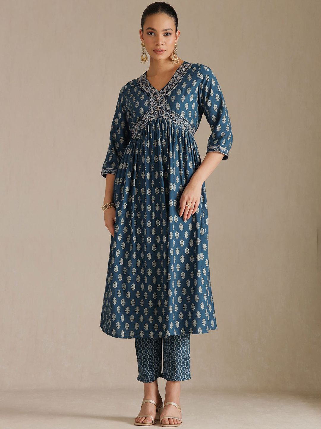 Dhiyona SO Women's Floral Printed V-Neck Empire Sequinned A-Line Kurta With Trouser And Dupatta