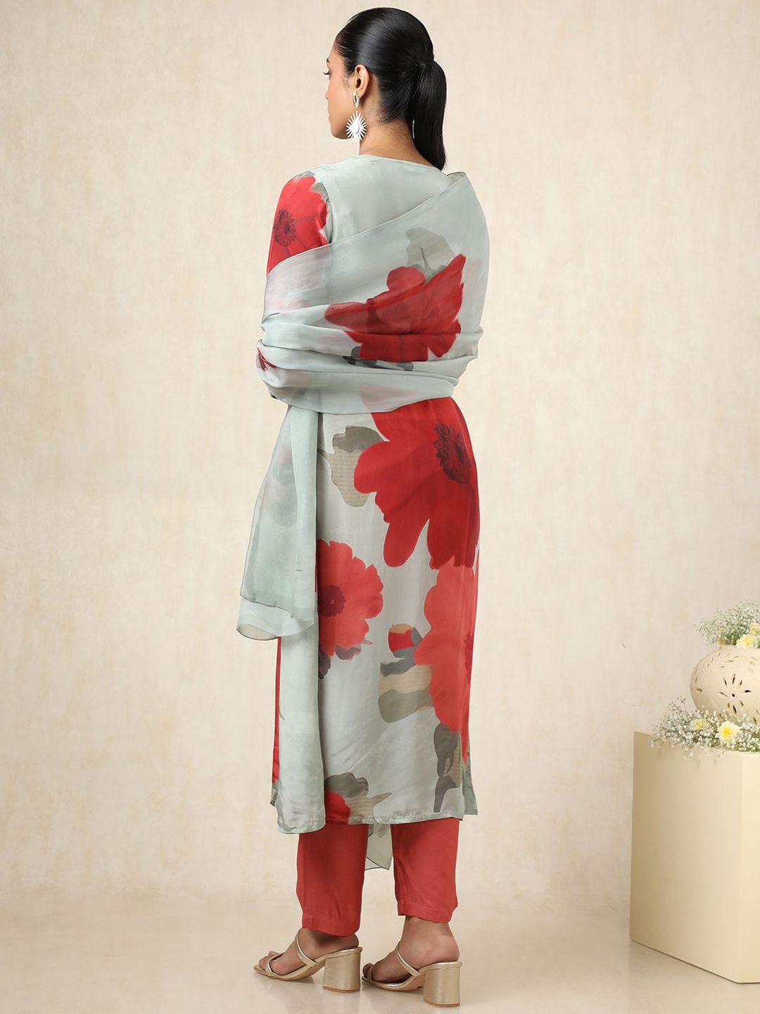 Dhiyona SO Women's Floral Botanical Printed Pleated V-Neck A-Line Kurta With Trousers And Dupatta