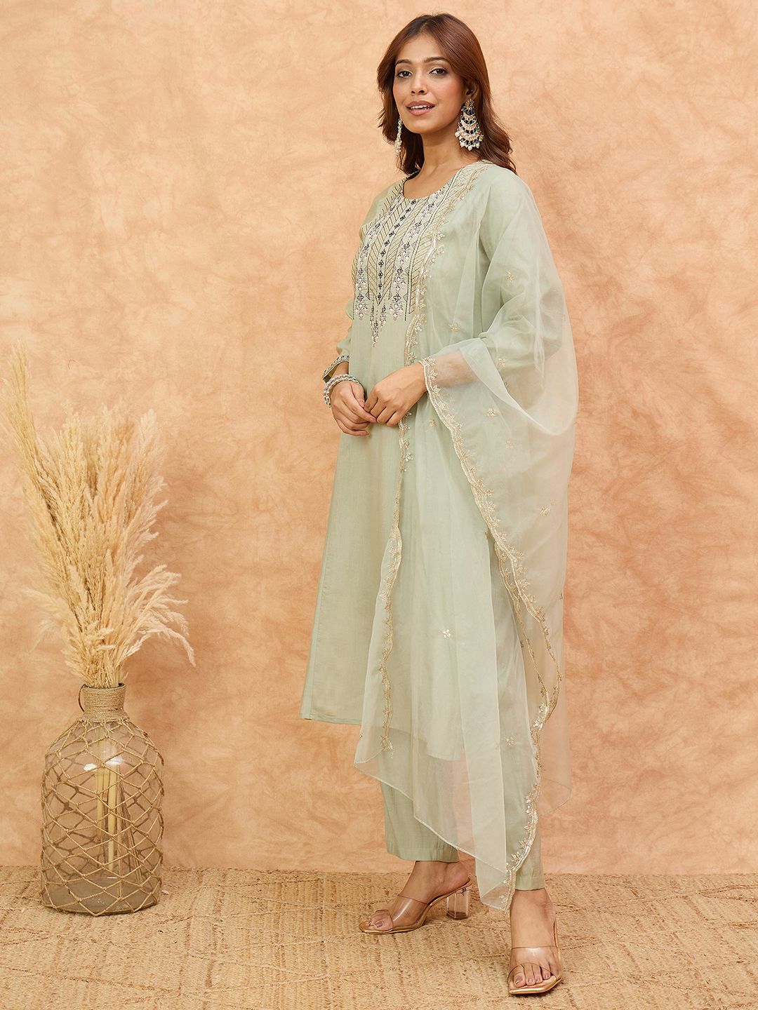 Dhiyona VA Women'sEthnic Motifs Yoke Design Thread Work Straight Kurta With Trousers & Dupatta
