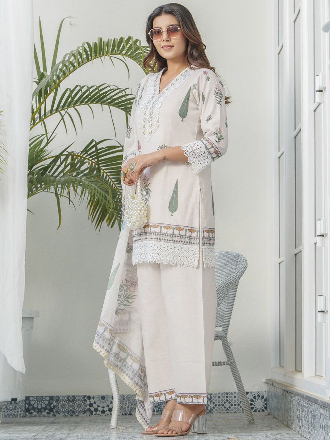 Dhiyona PD Women Floral Printed V-Neck Sequinned Straight Kurta With Trouser & Dupatta