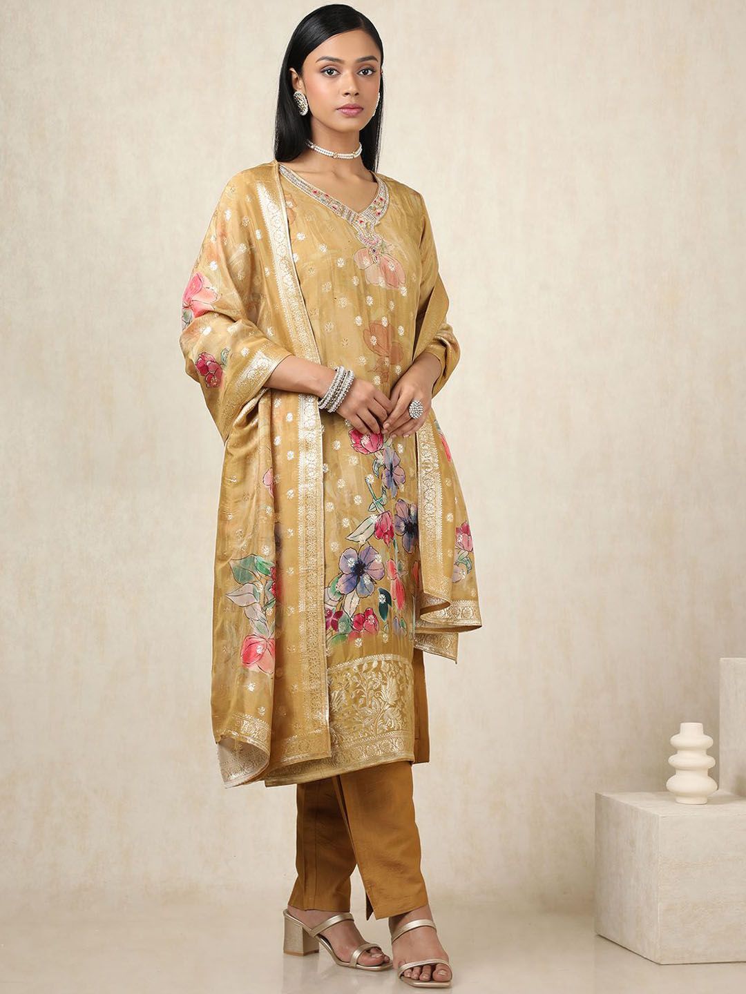 Dhiyona SO Women's Floral Botanical Printed V-Neck Thread Work Brocade Kurta With Trousers & Dupatta