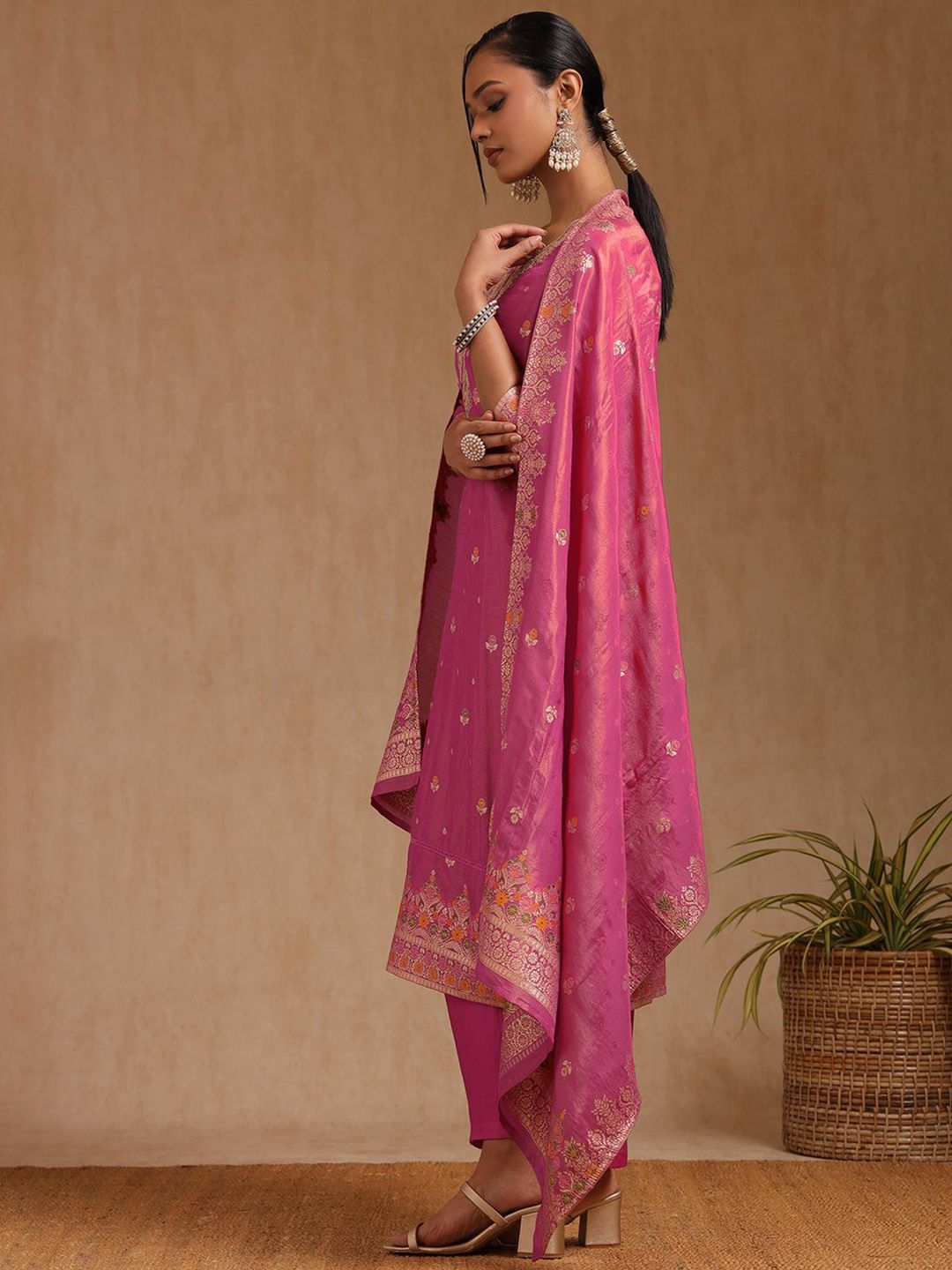 Dhiyona SO Women's Women Floral Regular Chanderi Cotton Kurta with Trousers & Dupatta