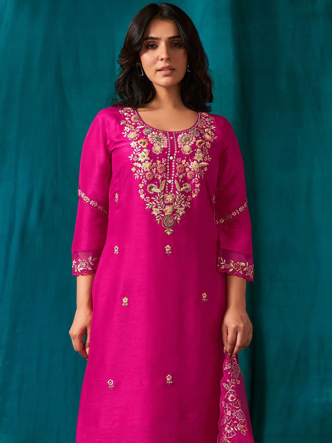 Dhiyona IE Women Floral Embroidered Beads and Stones Kurta with Trousers & Dupatta