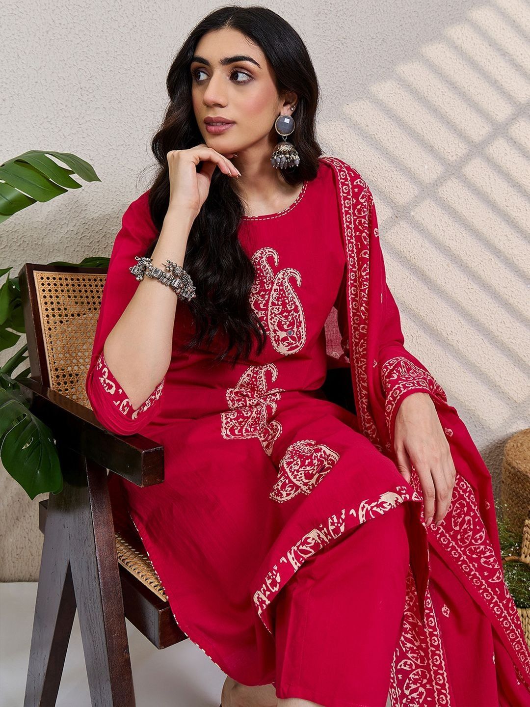 Paisley Printed Thread Work Pure Cotton Kurta With Trousers & Dupatta