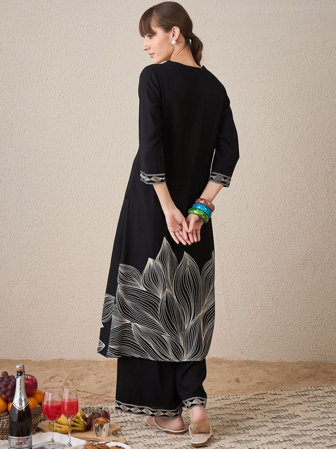 Women Floral Printed Regular Thread Work Kurta with Trousers