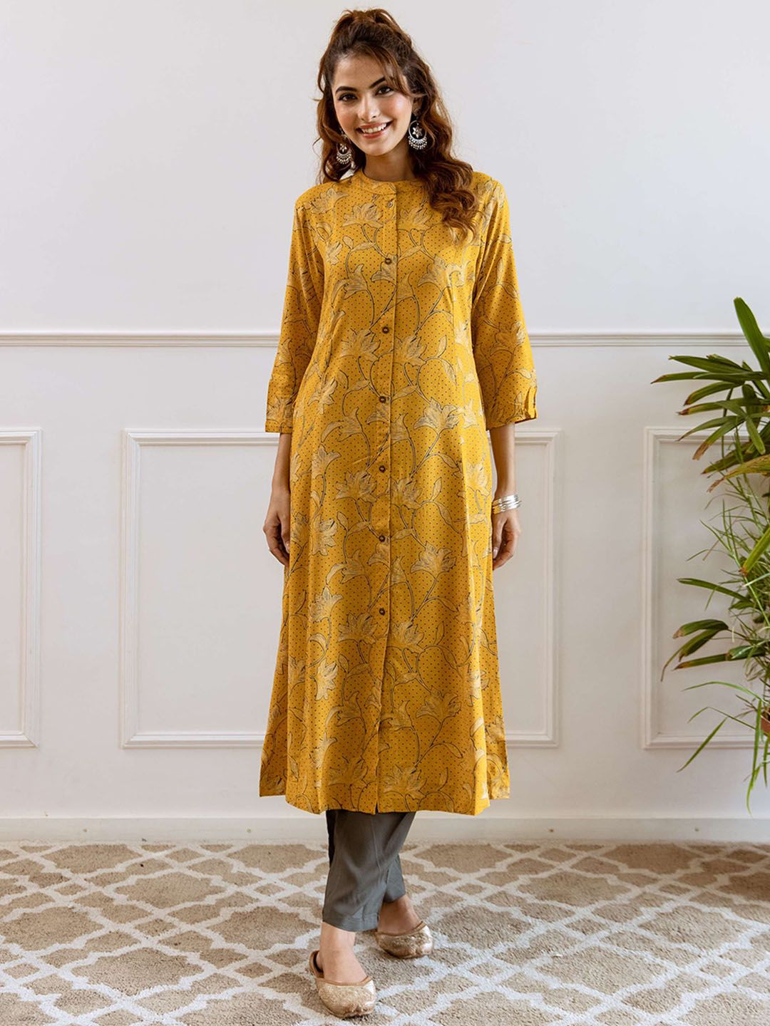 Dhiyona SN Women's Floral Printed Mandarin Collar Pure Cotton Straight Kurta & Trousers