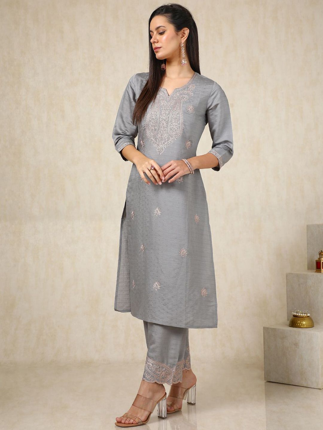 Dhiyona SO Women's Paisley Embroidered Thread Work Notched Round Neck Straight Kurta with Palazzos