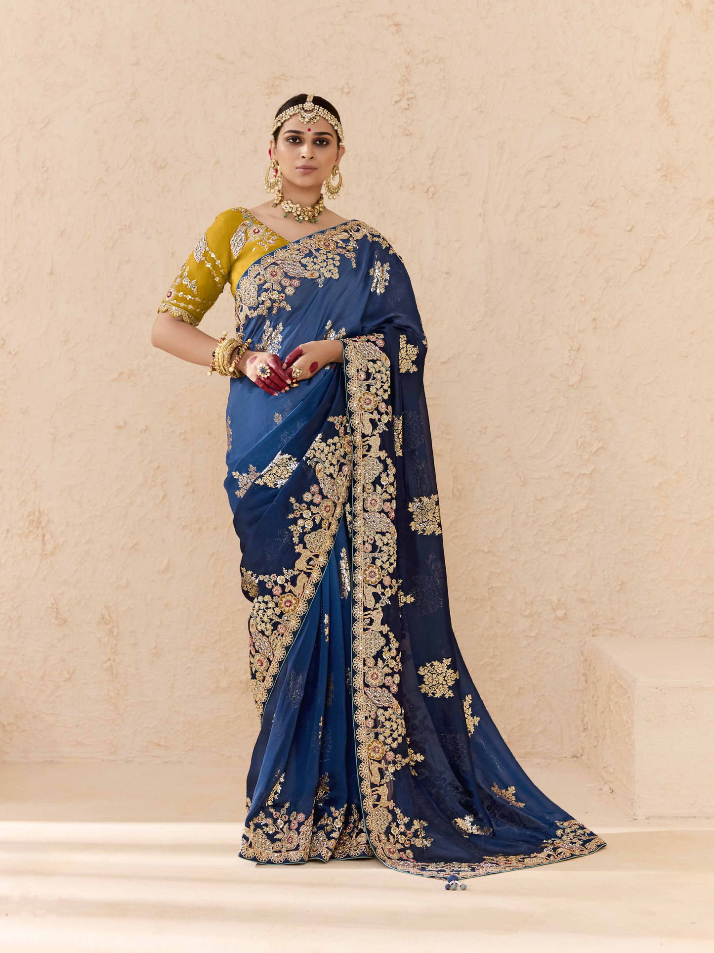 Dhiyona KM Women Royal Blue Tussar Silk Saree