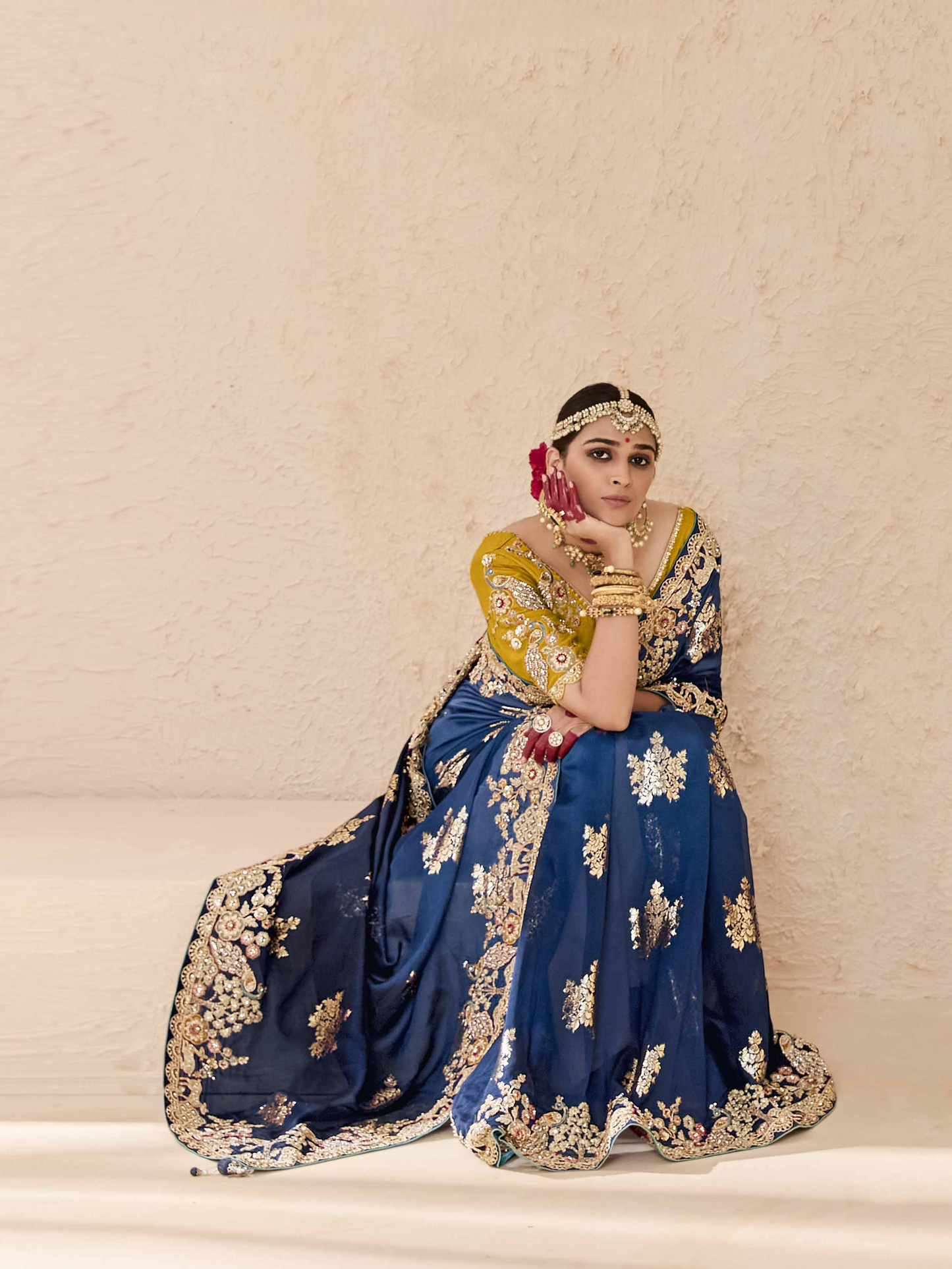 Dhiyona KM Women Royal Blue Tussar Silk Saree