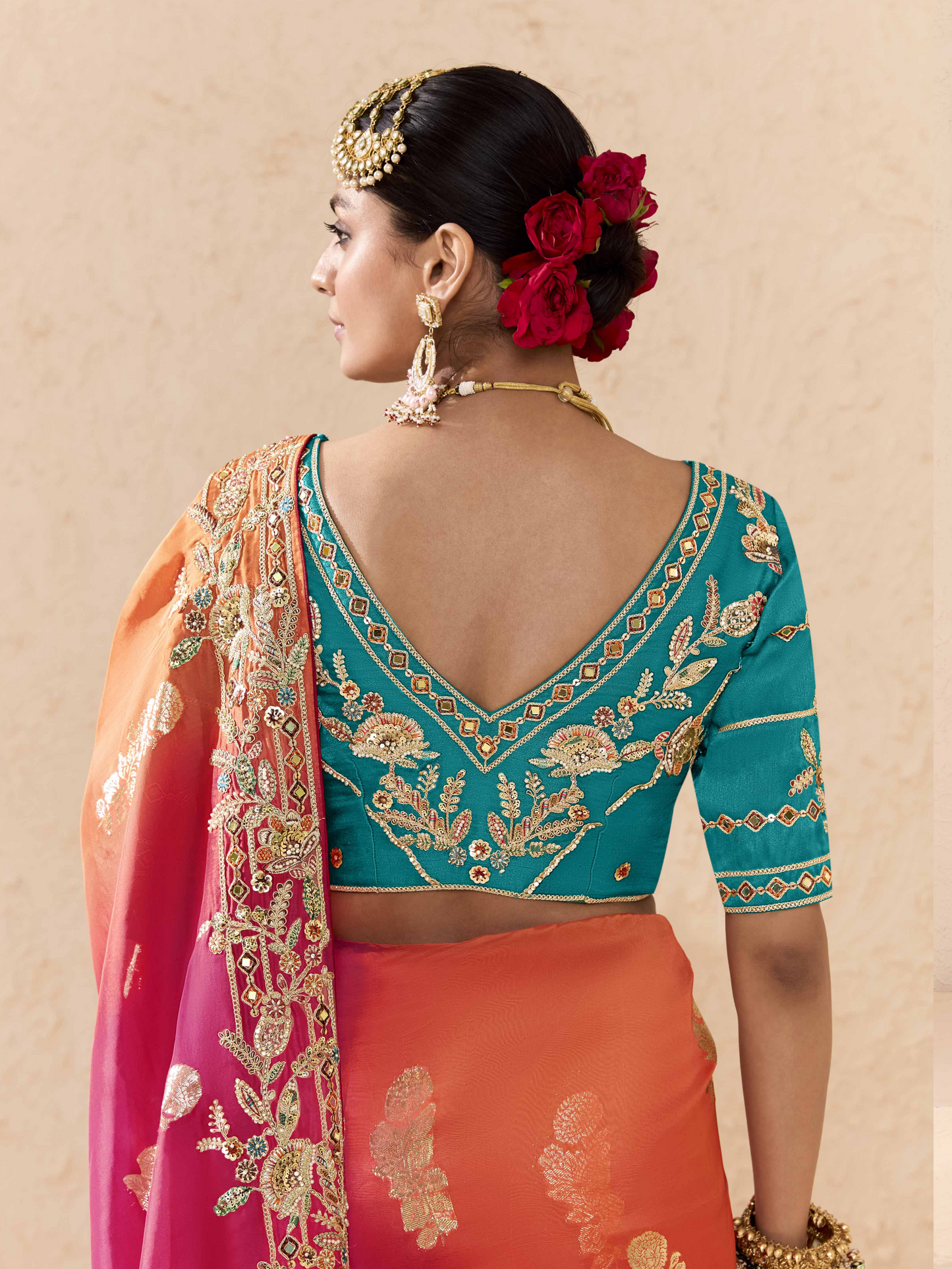 Dhiyona KM Women Shaded Pink & Orange Tussar Silk Saree