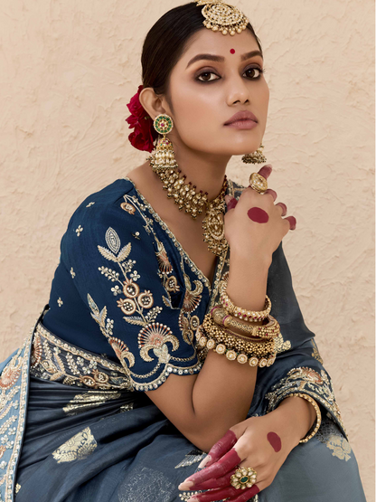 Dhiyona KM Women Shaded Blue Tussar Silk Saree