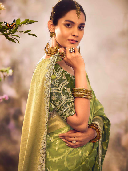 Dhiyona KM Women Green Silk Saree