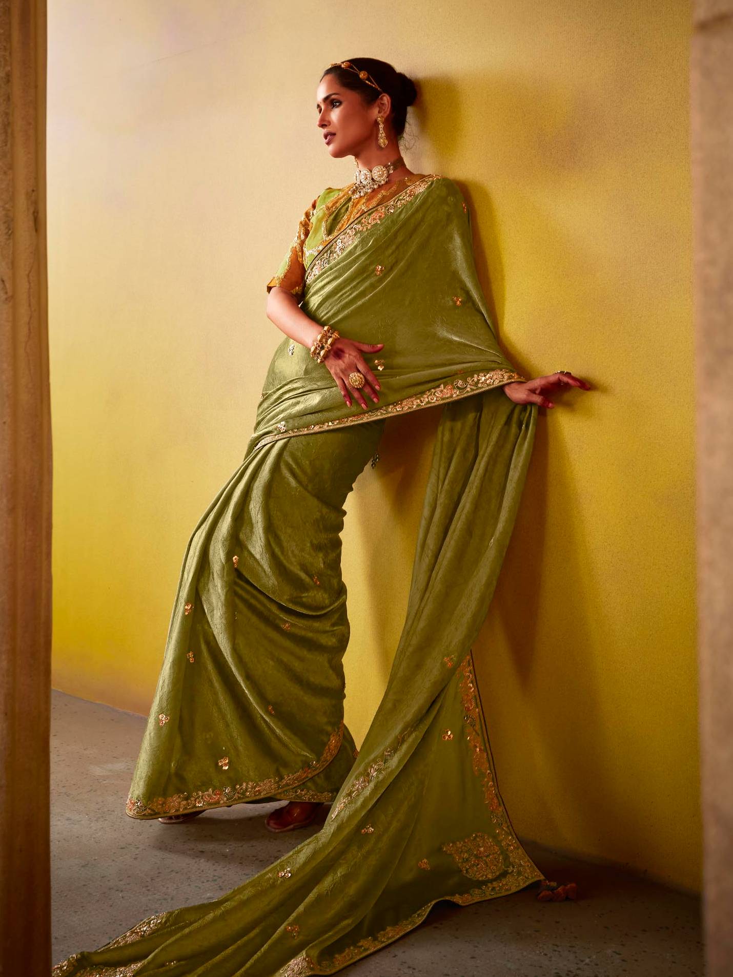 Dhiyona KM Women Olive Green Saree : Heritage And Elegance