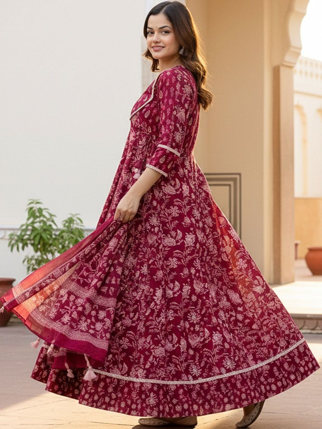 Floral Printed Panelled Pure Cotton Kurta With Trousers & Dupatta