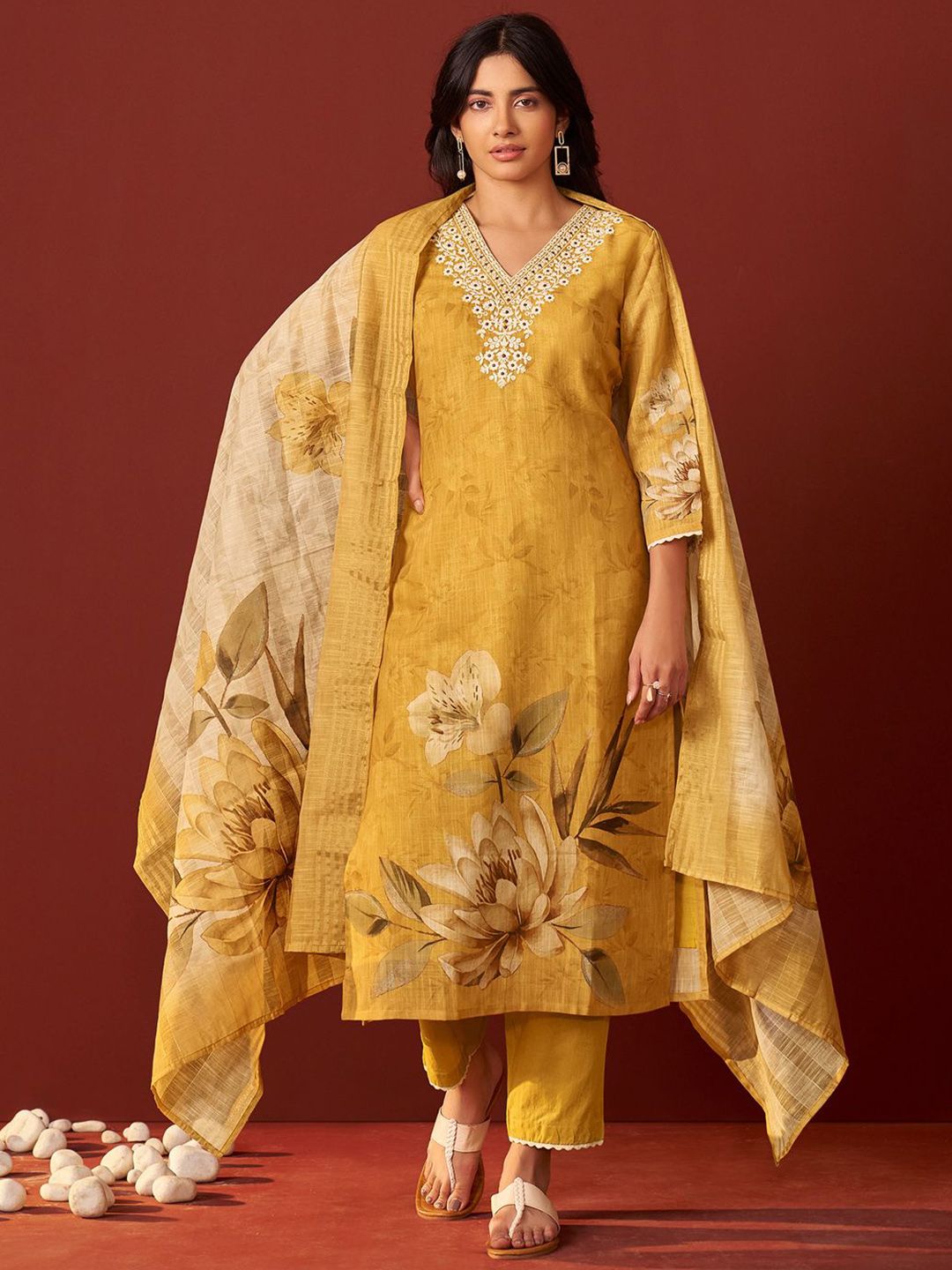 Women Floral Embroidered Cotton Kurta with Trousers & Dupatta