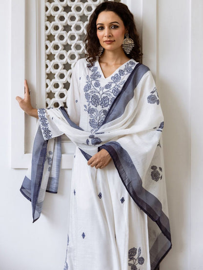 Women Floral Embroidered Regular Thread Work Pure Cotton Kurta with Trousers & With Dupatta