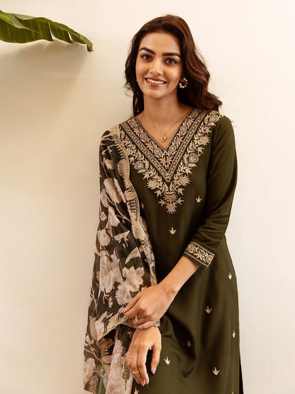 Dhiyona IE Ethnic Motifs Embroidered Regular Thread Work Kurta with Salwar & With Dupatta