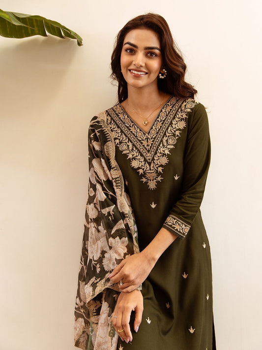 Dhiyona IE Ethnic Motifs Embroidered Regular Thread Work Kurta with Salwar & With Dupatta