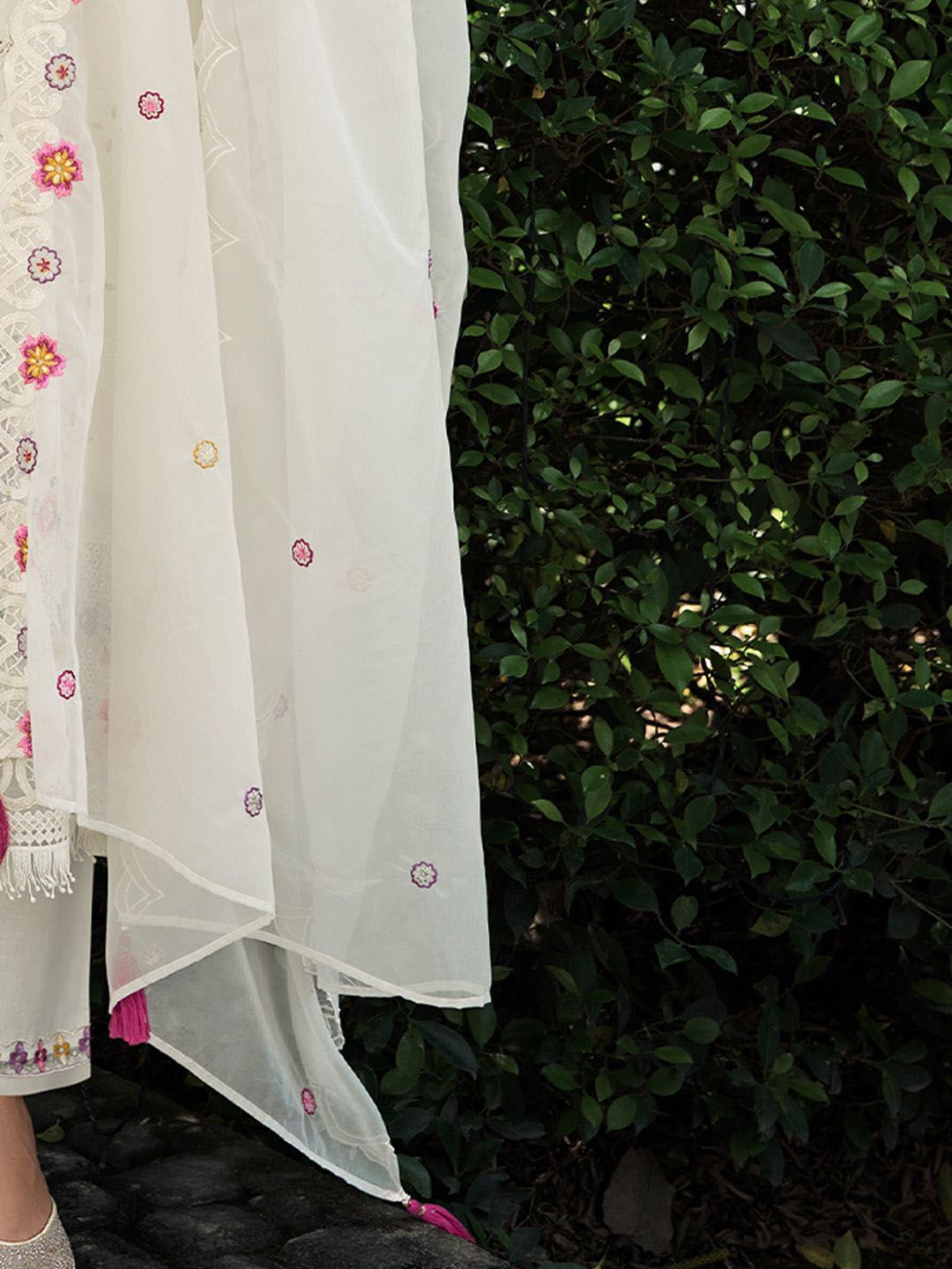 Women Floral Embroidered Regular Sequinned Pure Cotton Kurta with Trousers & With Dupatta