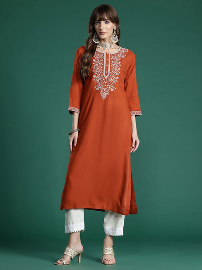 Dhiyona IE Floral Embroidered Thread Work Kurta