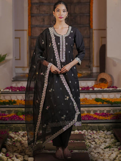 Dhiyona IE Ethnic Motifs Embroidered Kurta With Trousers & Dupatta