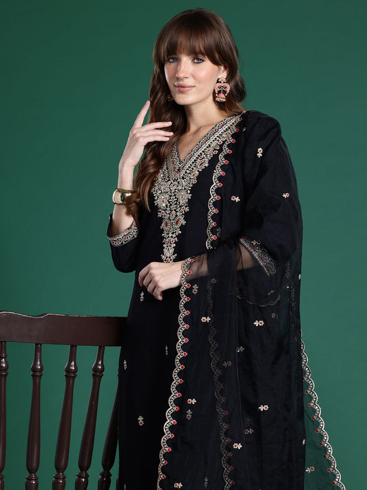Dhiyona IE Ethnic Motifs Embroidered Sequinned Kurta With Trousers & Dupatta
