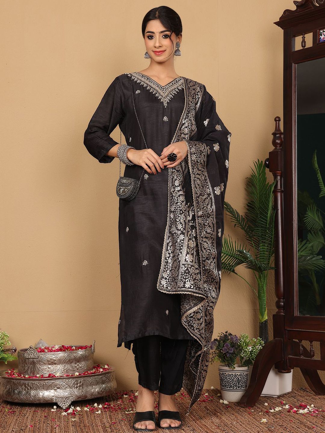 Dhiyona VA Women'sEthnic Motifs Woven Design Zari Pure Silk Straight Kurta With Trouser & Dupatta