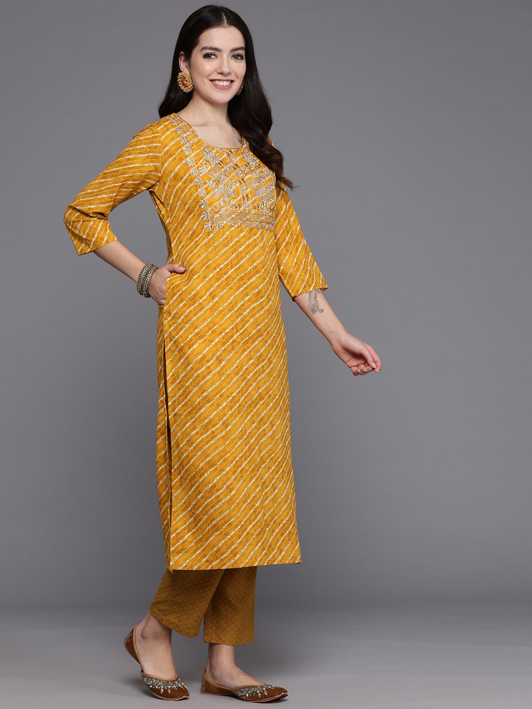 Dhiyona IE Women Floral Yoke Design Regular Pure Cotton Kurta with Trousers & With Dupatta