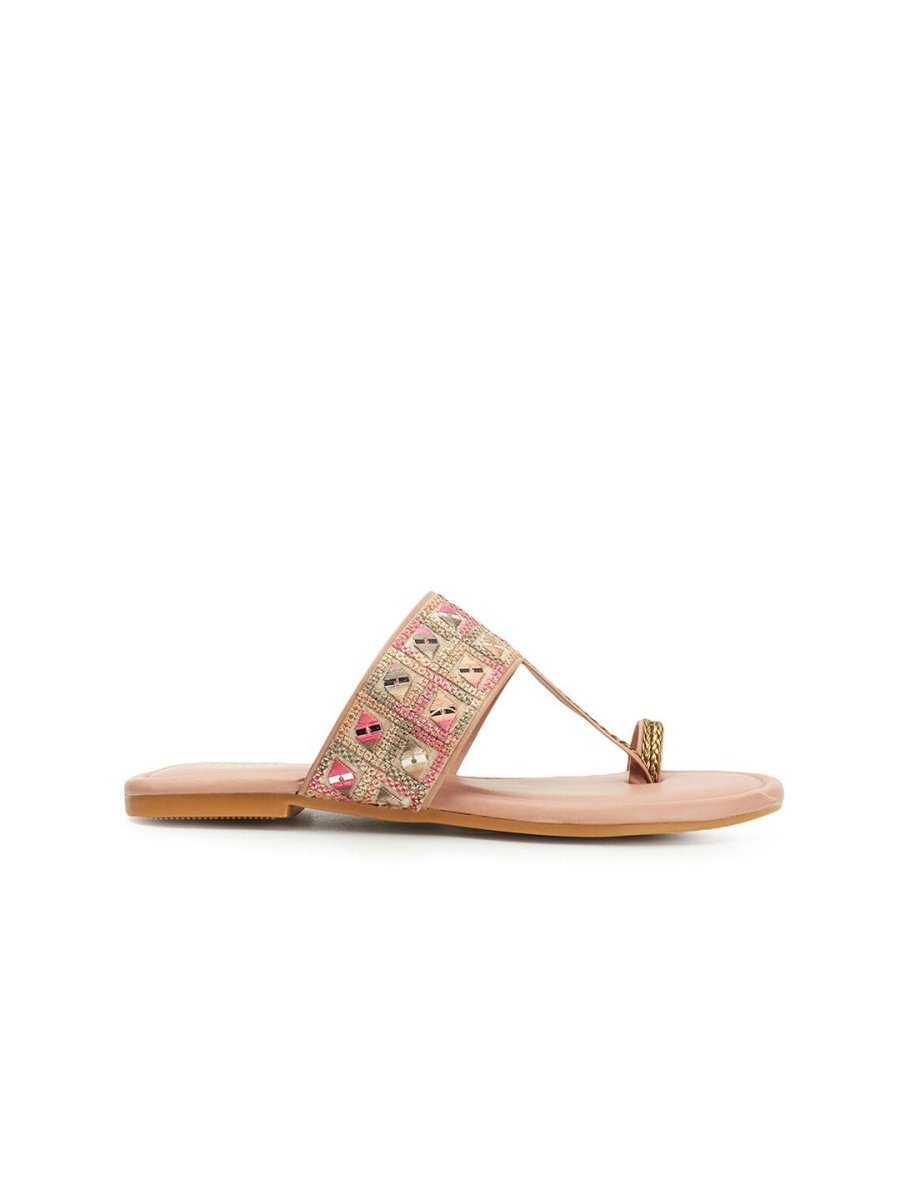 Dhiyona AK Embroidered One Toe Flats