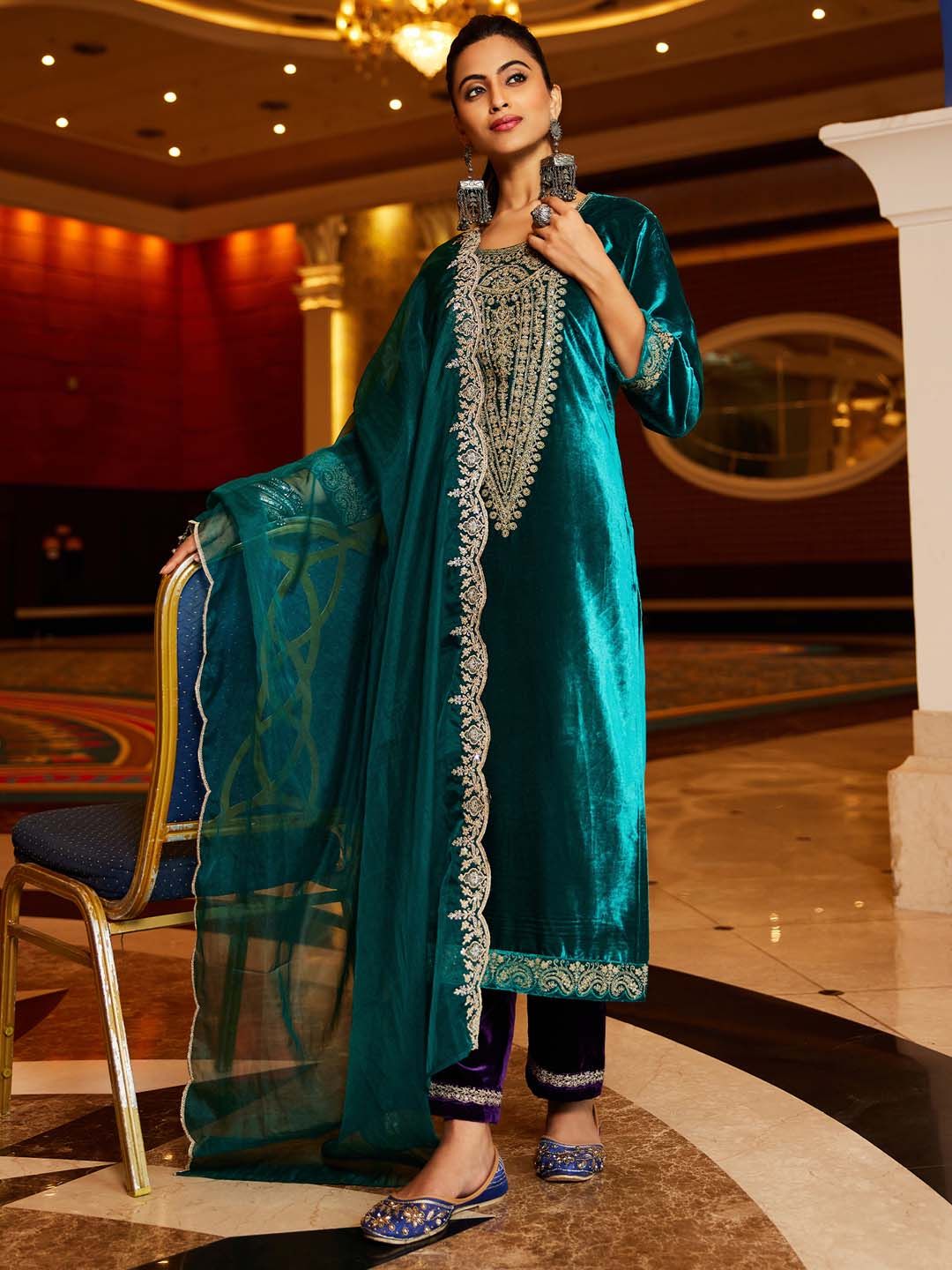 Women Ethnic Motifs Embroidered Regular Sequinned Velvet Kurta with Trousers & With Dupatta