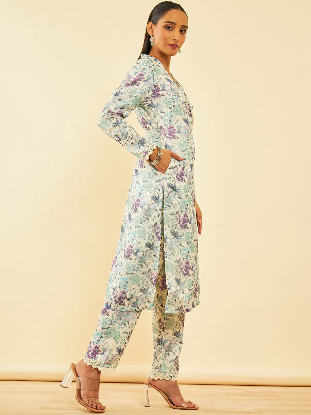 Dhiyona SO Women's Floral Printed Long Sleeves Straight Kurta With Trouser
