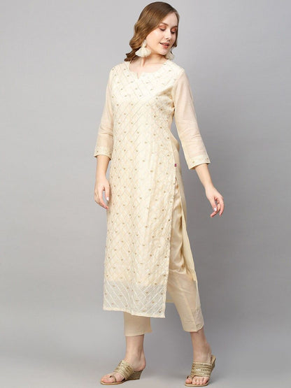 Dhiyona KL Checked Embroidered Notch-Neck Thread Work Straight Kurta With Trousers And Dupatta