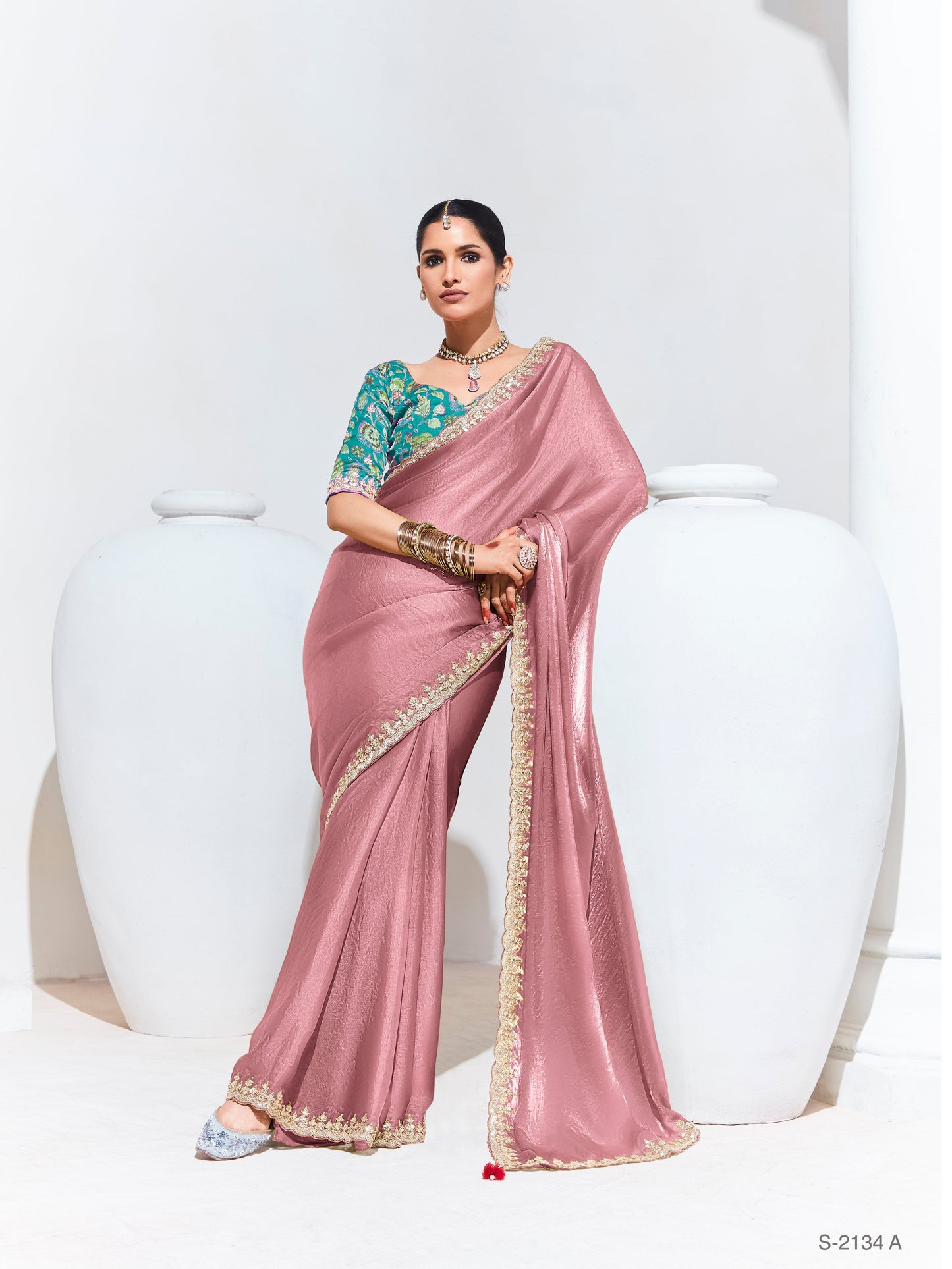 Dhiyona KM Women Pure Silk Saree With Crushed Texture & Multicolor Green Silk Blouse