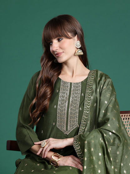 Dhiyona IE Ethnic Motifs Embroidered Sequinned Kurta with Trousers & Dupatta