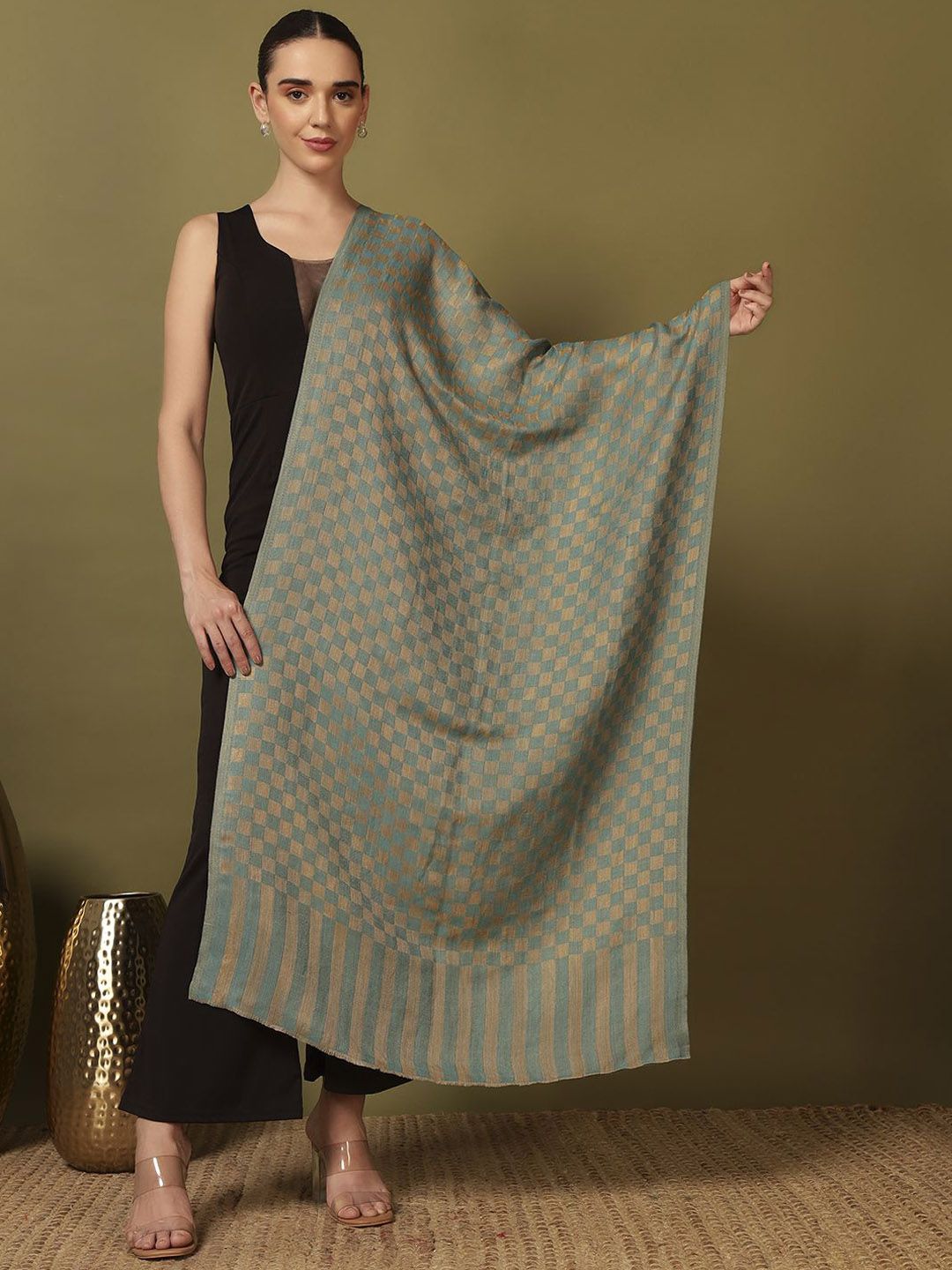 Dhiyona PA Checked Woven Design Woolen Shawl