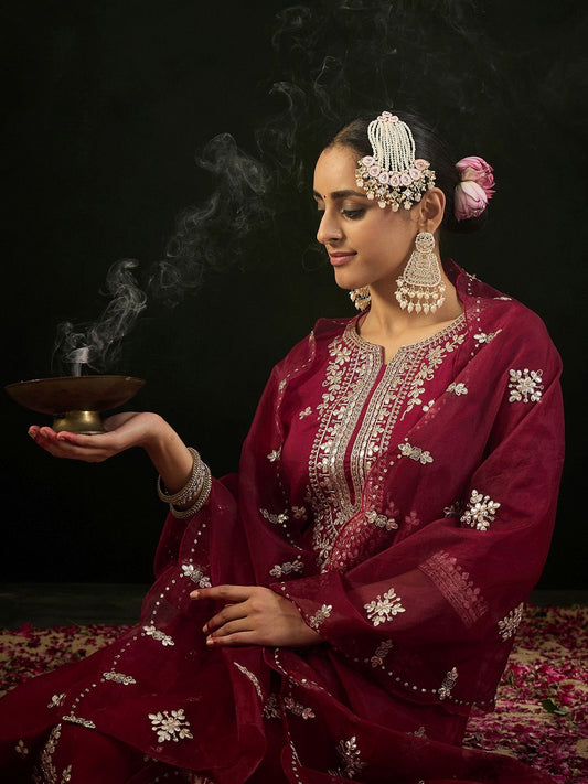 Dhiyona IE Ethnic Motifs Embroidered Regular Gotta Patti Kurta with Trousers & Dupatta